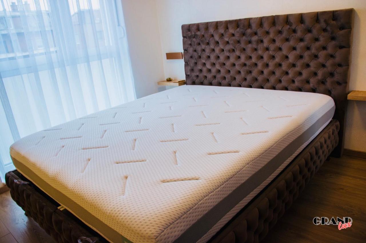 Grand Lux Apartment 도보이 외부 사진