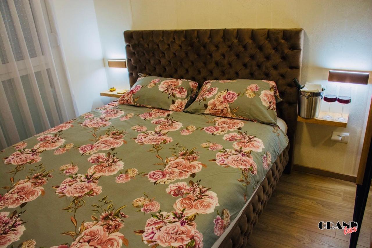 Grand Lux Apartment 도보이 외부 사진